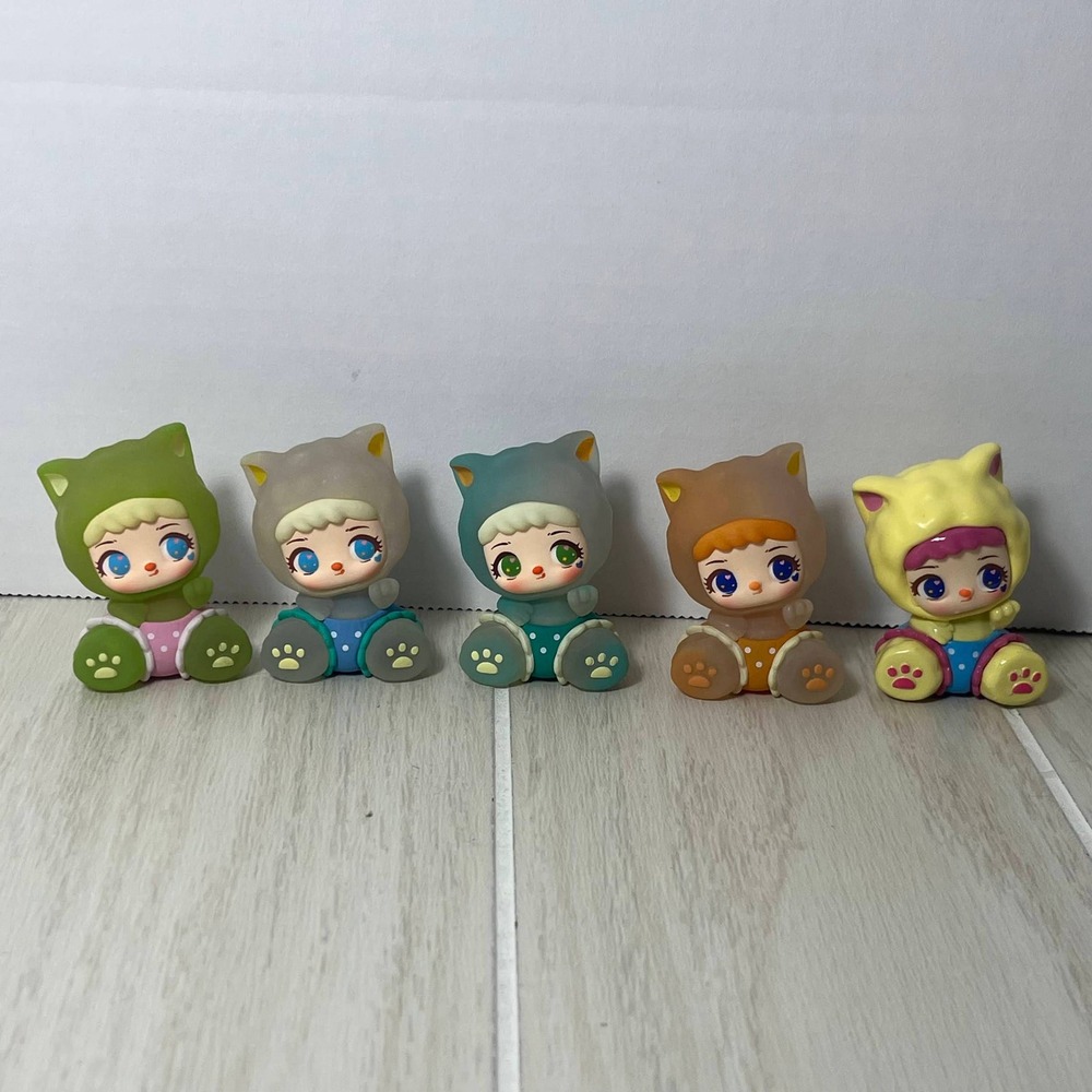 Liila Toys Lucky Cat Paipai Mini Bean Figures Lot of 5 Kitty Figures Blind Box